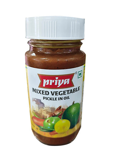 Priya mixes vegetable pickle in oil-300g